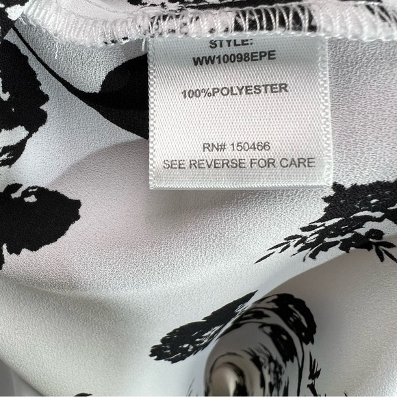 Black and White Short Sleeve Blouse | Small - Petite - Picture 9 of 10